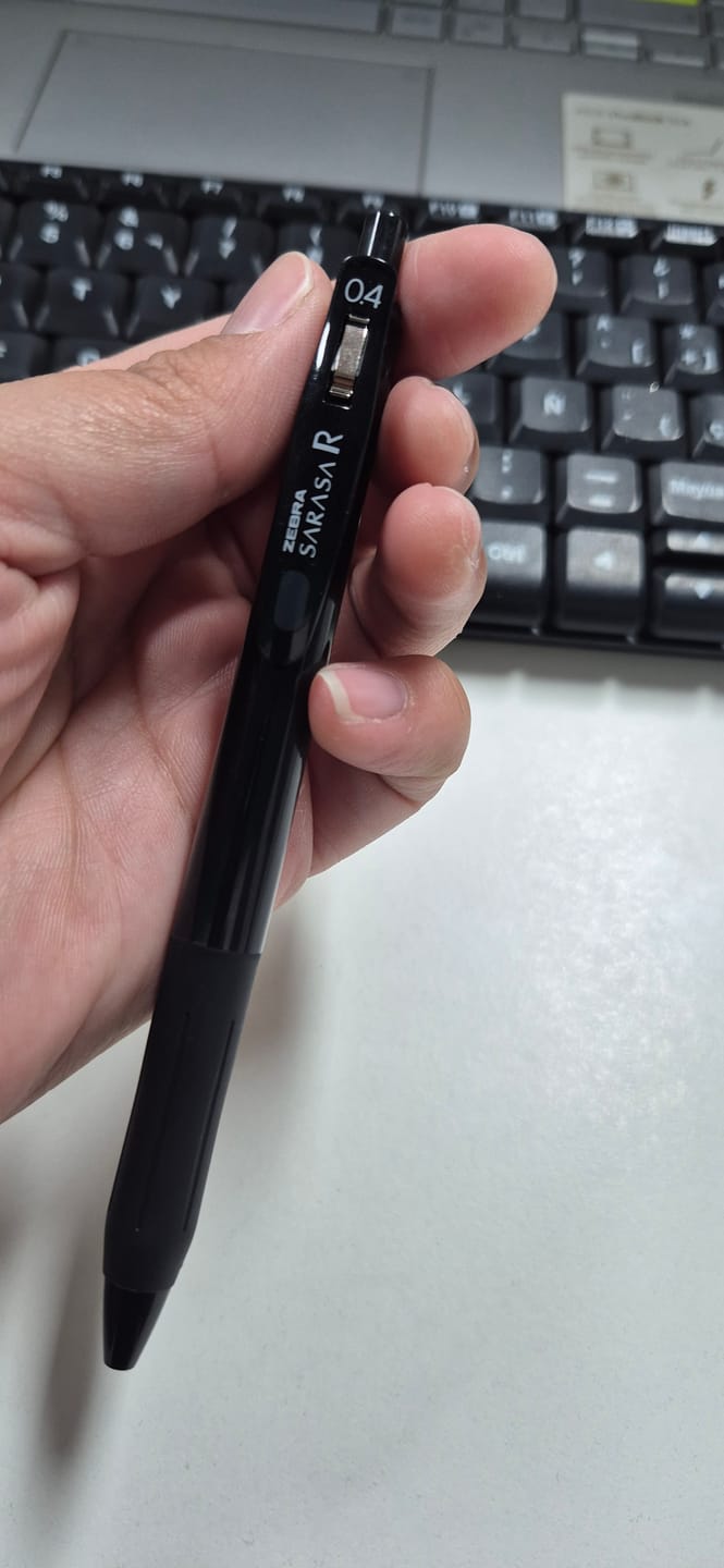 Customer photo review of Zebra - Lápices Gel Sarasa R Punta 04