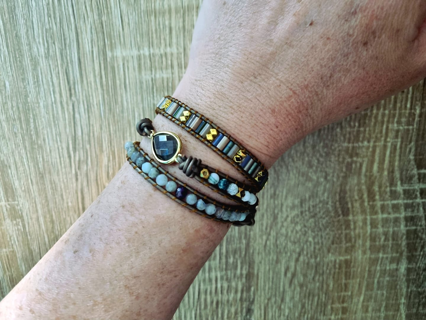 Customer photo review of צמיד צ'אקרת עין הלברדוריט