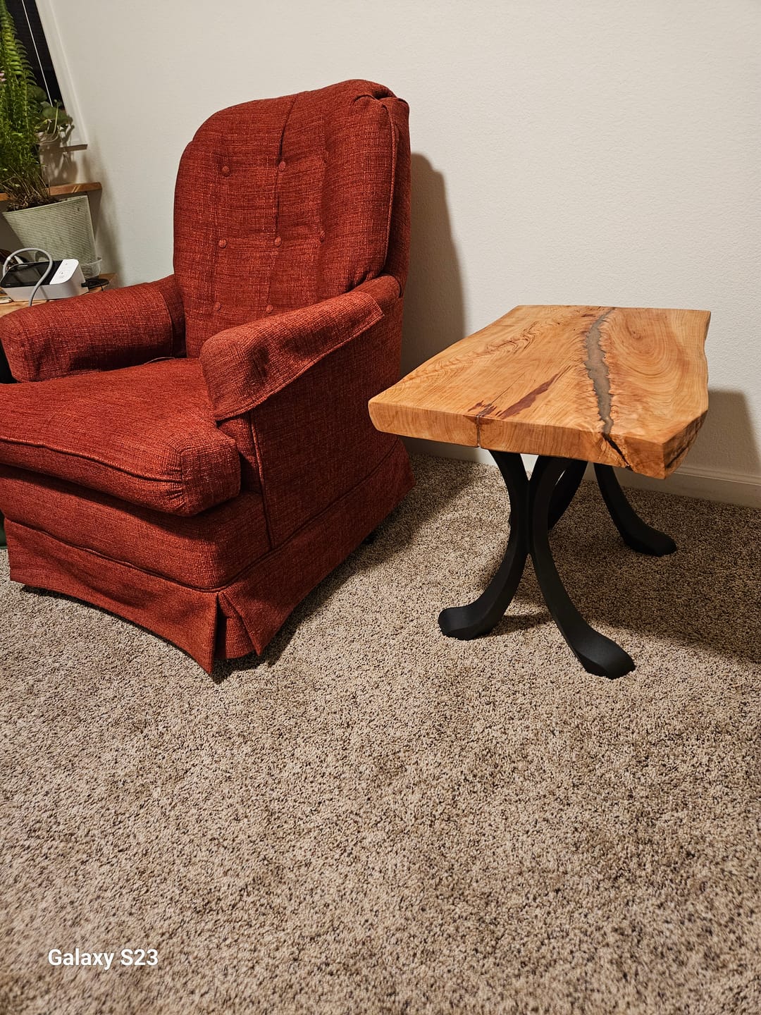 Customer photo review of Bench Legs 109 Xeni 16.6" H Mid-Century Modern Style DIY
