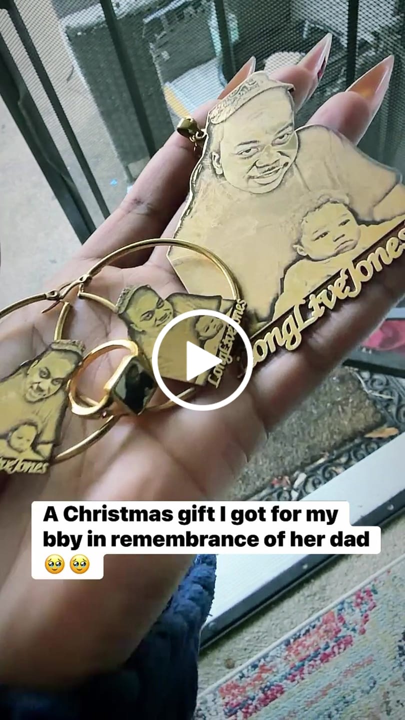Customer video review of Custom Photo Engraved Keychain