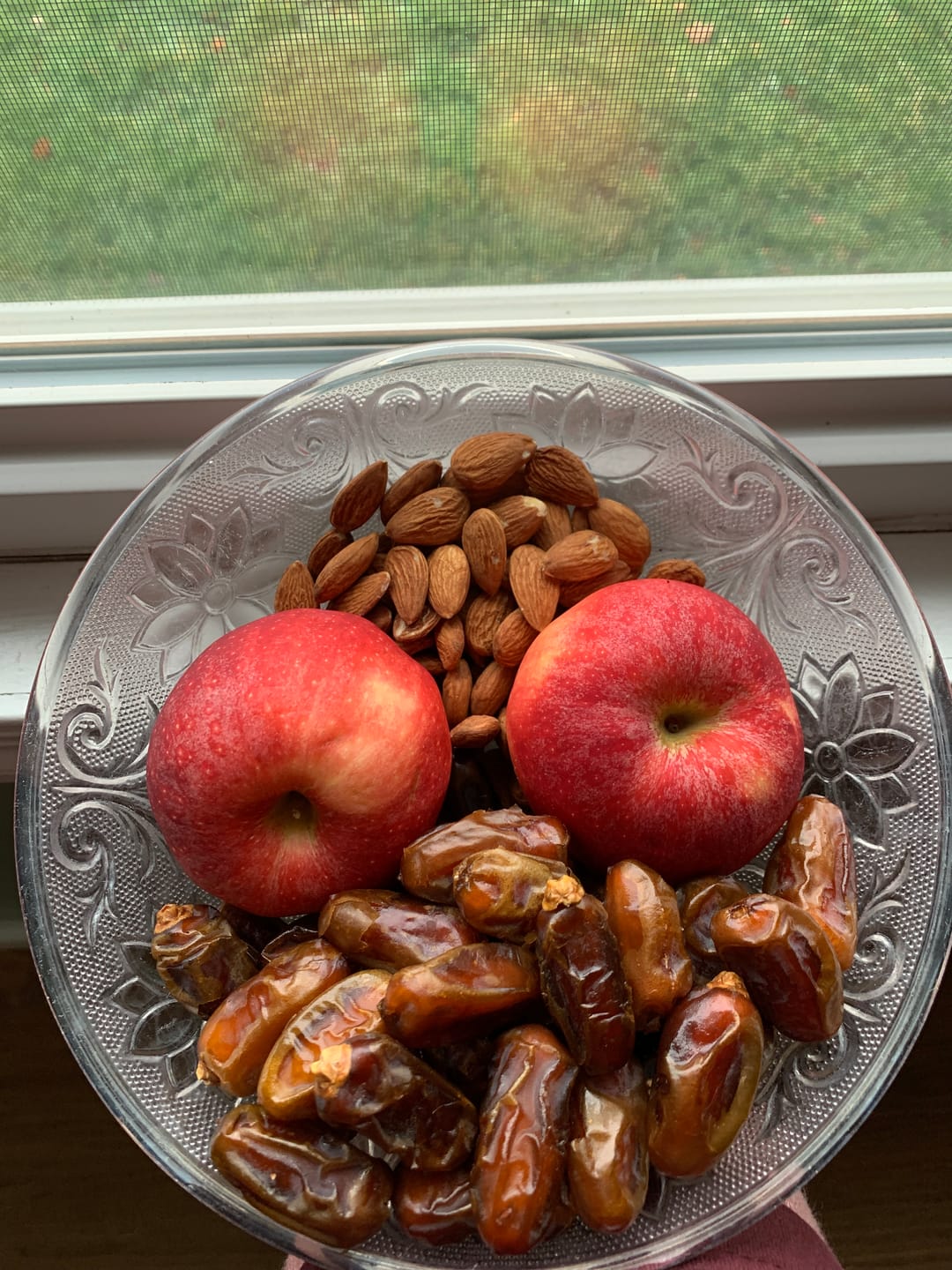 Customer photo review of Organic Halawi Dates Box