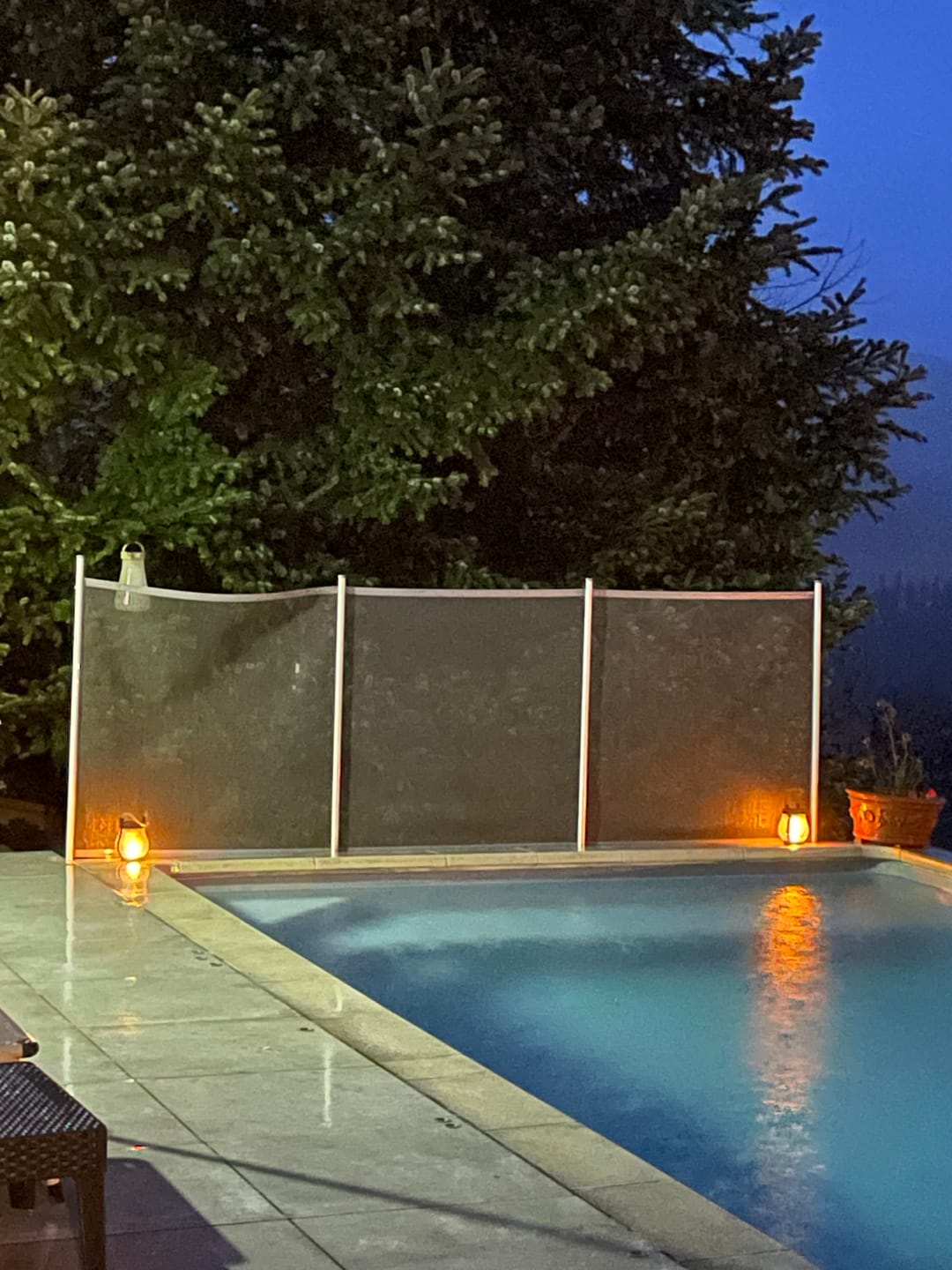 Customer photo review of LlamaViva | Farol con Efecto de Fuego Realista