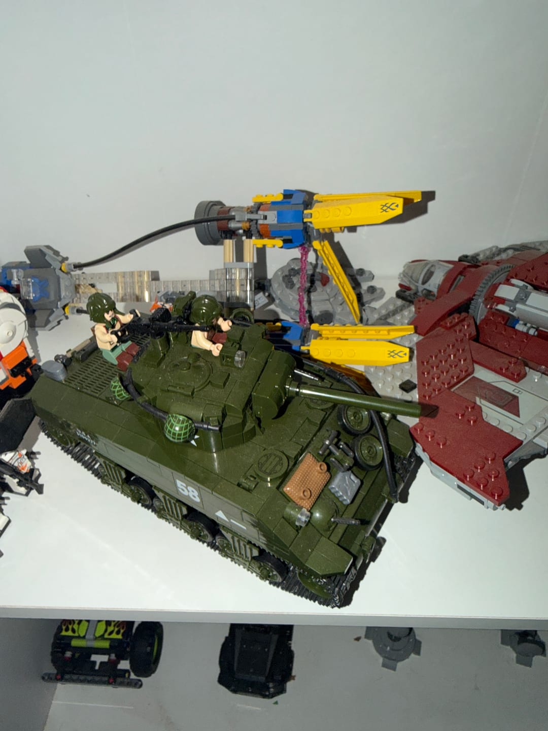 Customer photo review of Panther Tank (Grey) | 1180 PCS