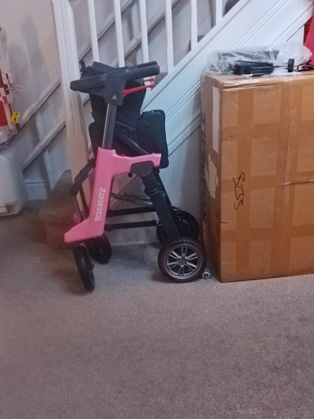 Customer photo review of Roamate Mobility Device: Perfect Travel Companion