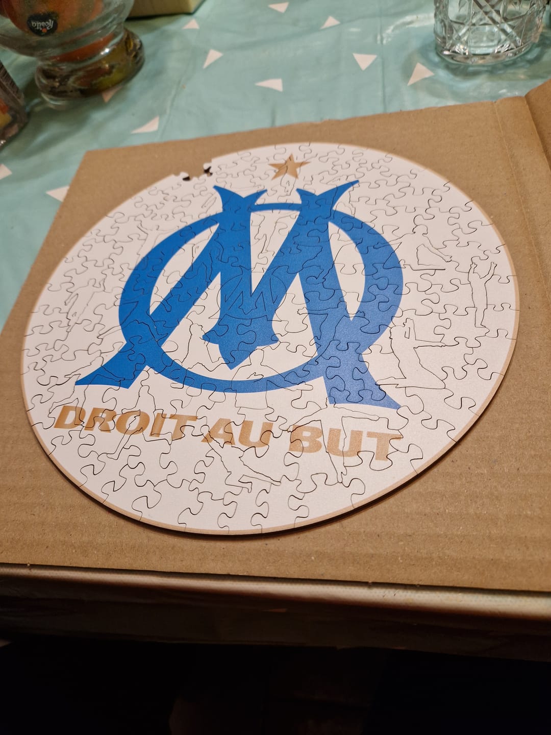 Customer photo review of Logo Olympique de Marseille® - Puzzle en Bois