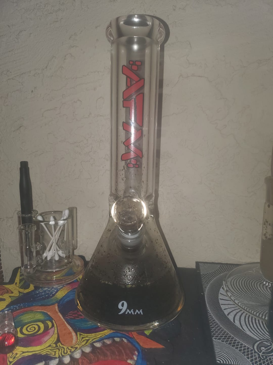 Customer photo review of 12" AFM Glass Heavy Boi Clear 9mm Glass Beaker Bong