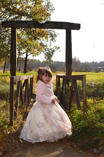 Customer photo review of Flower Girl Dresses Girls Pageant Formal Dress Baby Girl Luxury Mesh Sequins Birthday Party Dress