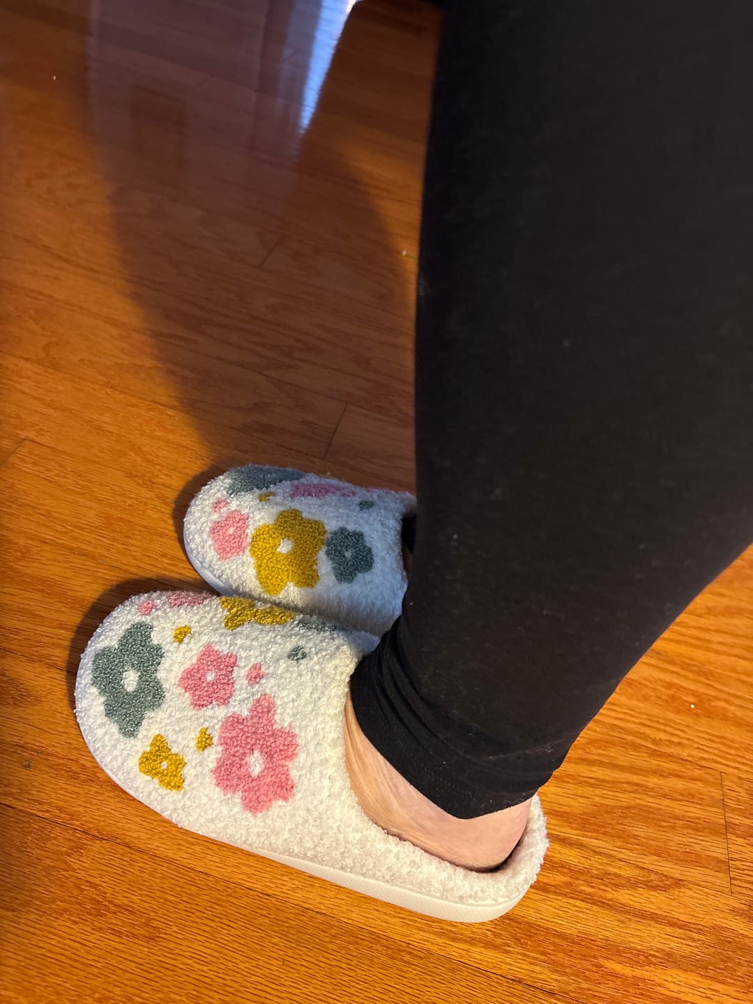 Customer photo review of Livia Flower Slippers