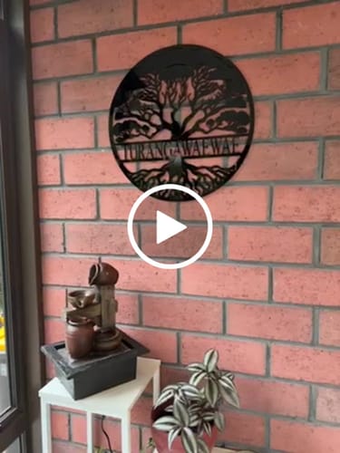 Customer video review of Personalised Pohutukawa Tree of Life