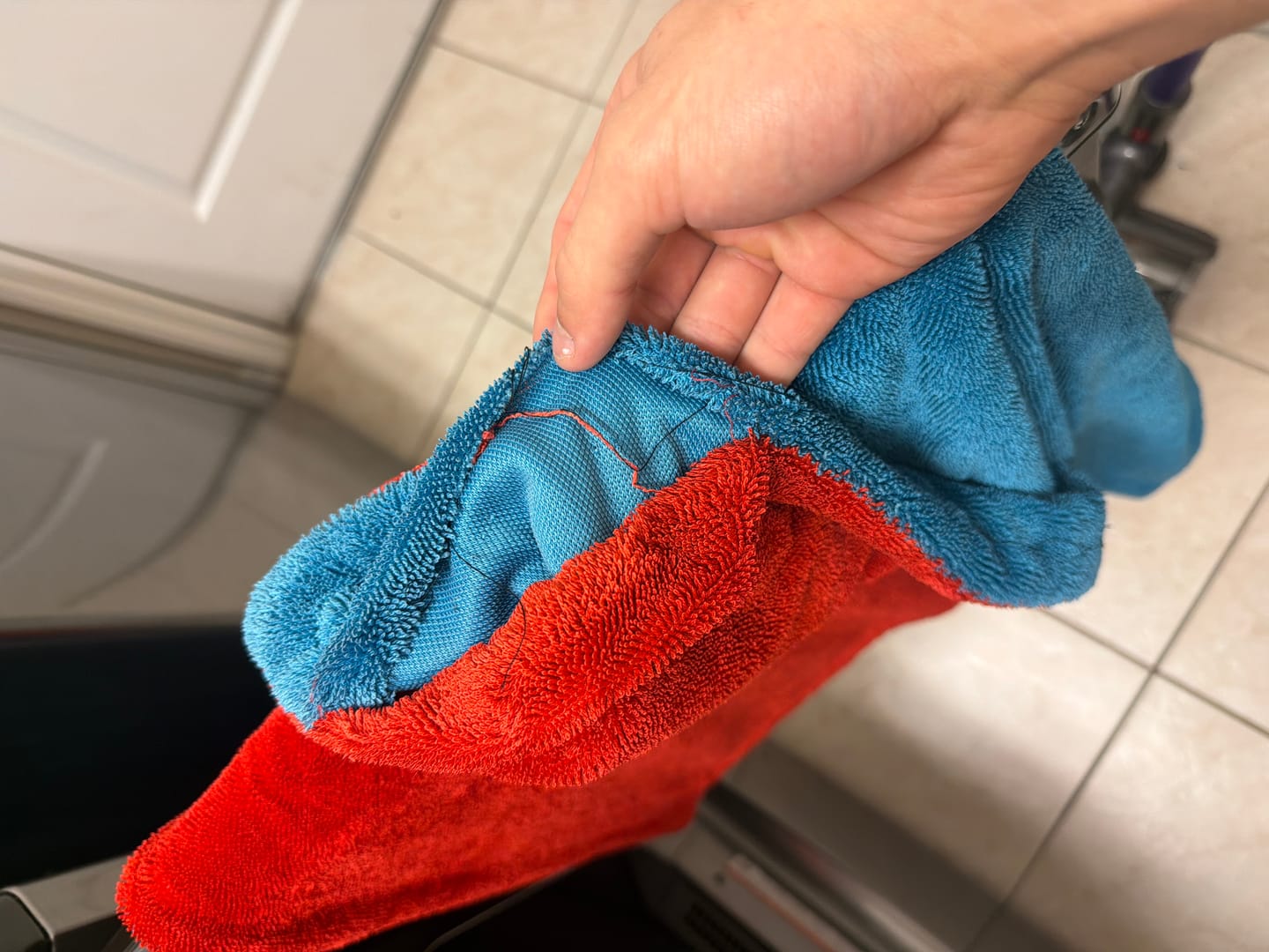 Customer photo review of Dual Color Drying Towel 1200GSM 36x28"