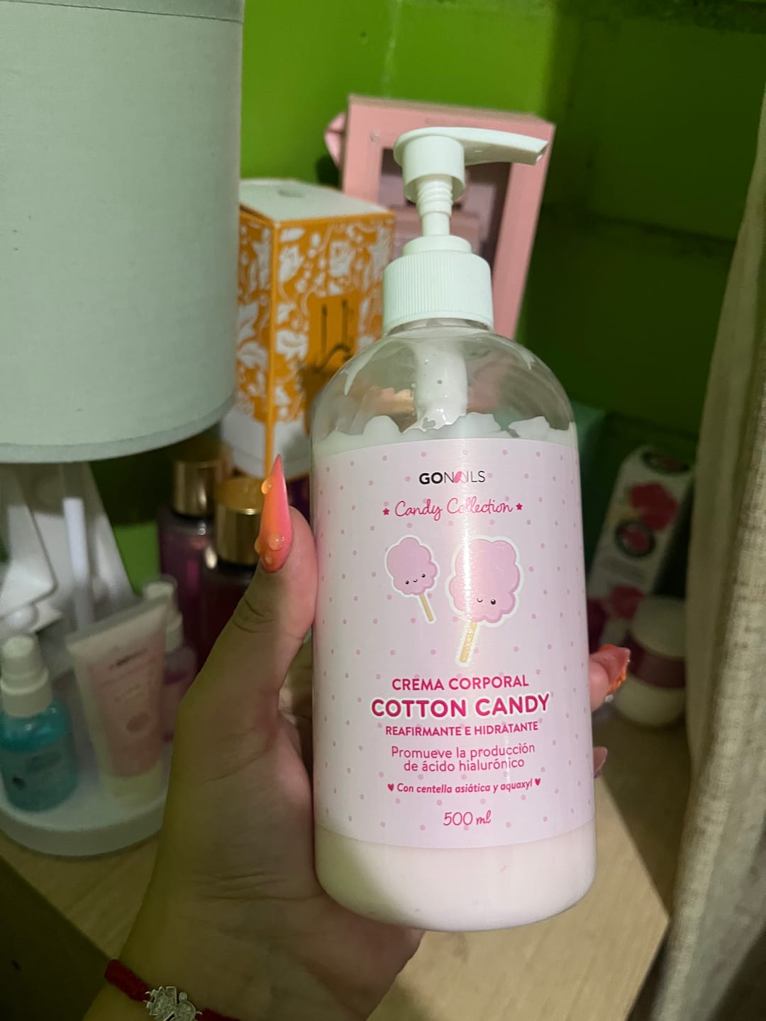 Customer photo review of Crema de Cuerpo Reafirmante e Hidratante Cotton Candy 500 ml