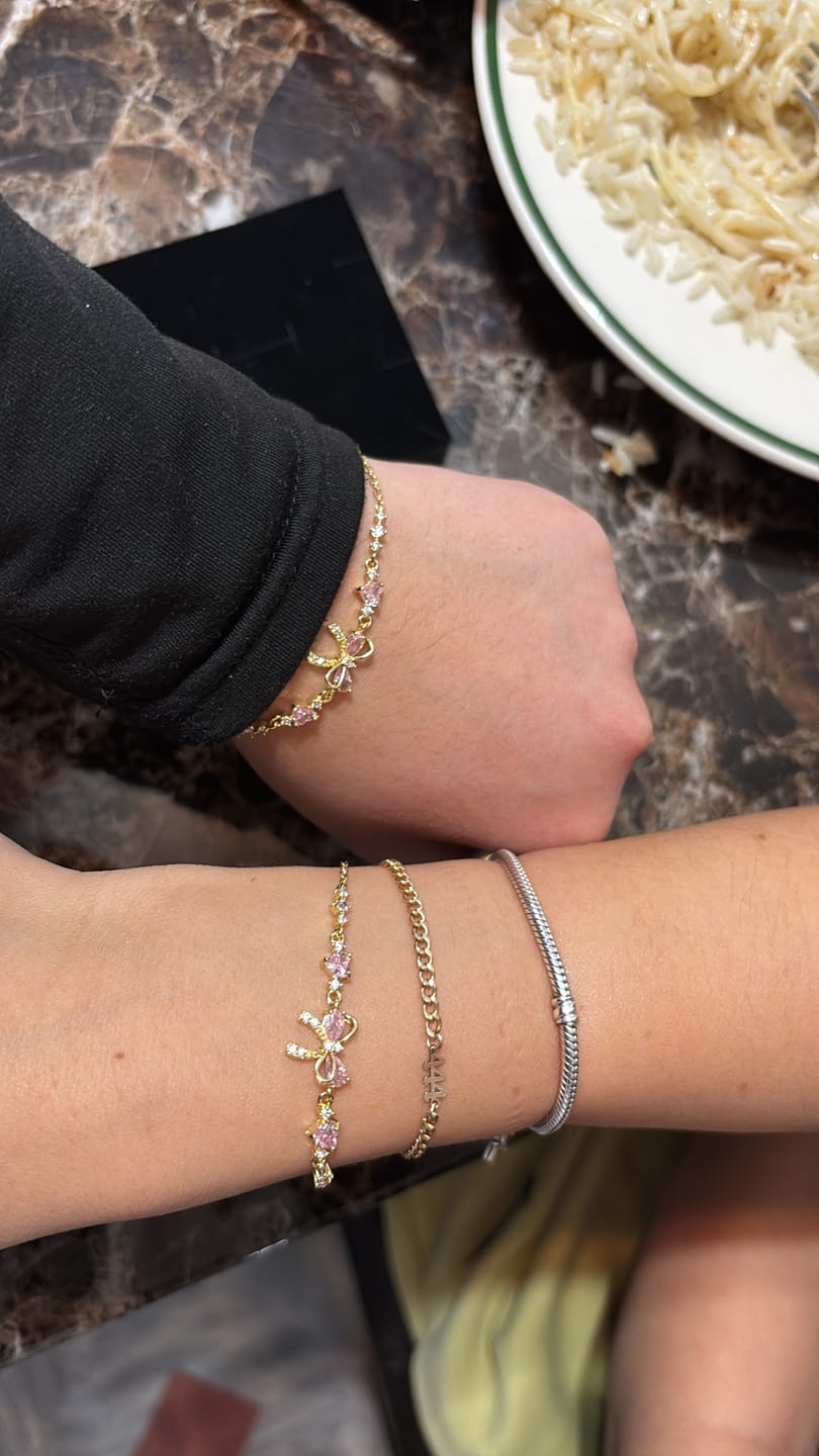 Customer photo review of Bow Bracelet
