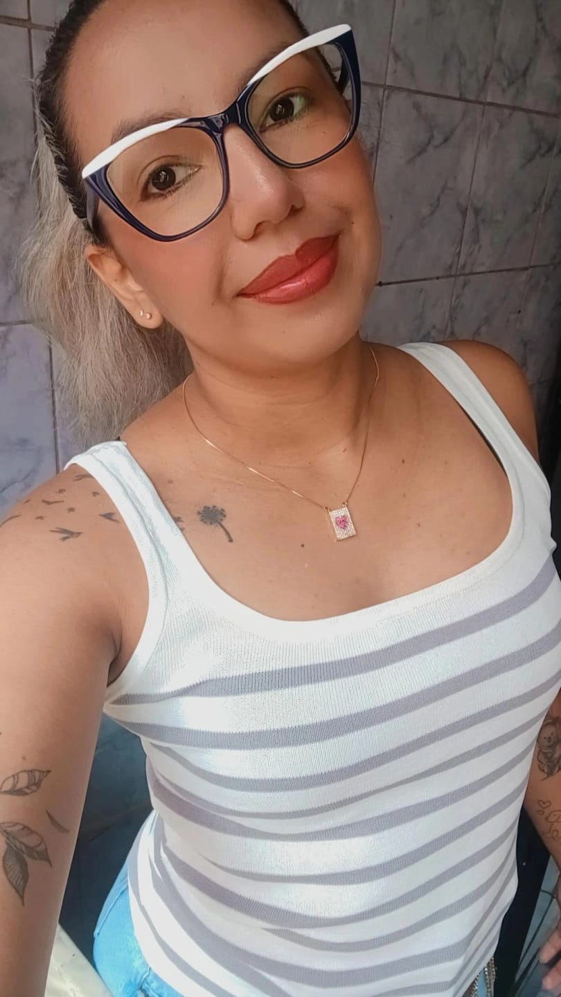 Customer photo review of Base Líquida FIX - Vizzela