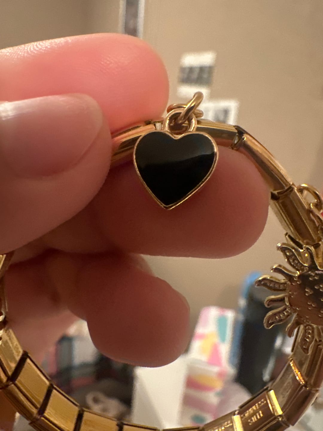 Customer photo review of Charm Corazón negro
