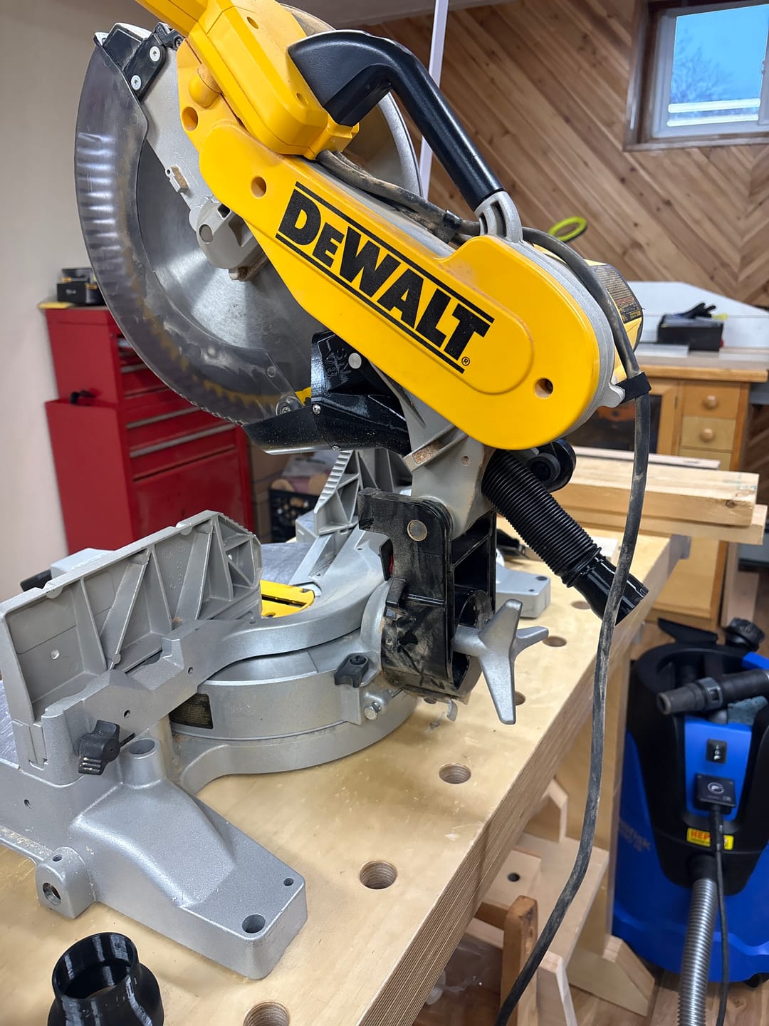 Customer photo review of Dewalt DW715/716 12" Non-Sliding Miter Saw Dust Collection