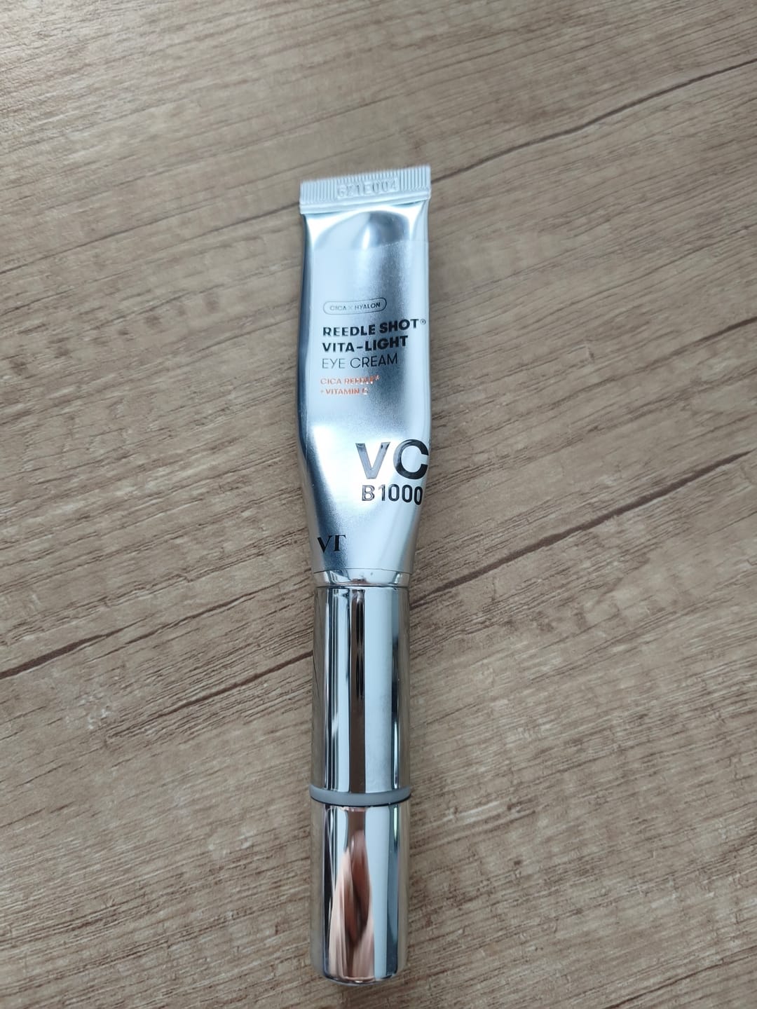 Customer photo review of Masāžas krēms ādai ap acīm VT Cosmetics Reedle Shot Vita-light Eye Cream