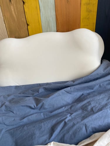 Customer photo review of Mellow CloudAlign™ Pillow