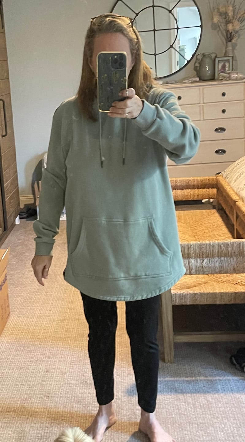 Customer photo review of 021 ESSENTIAL DROP-CUT HOODIE