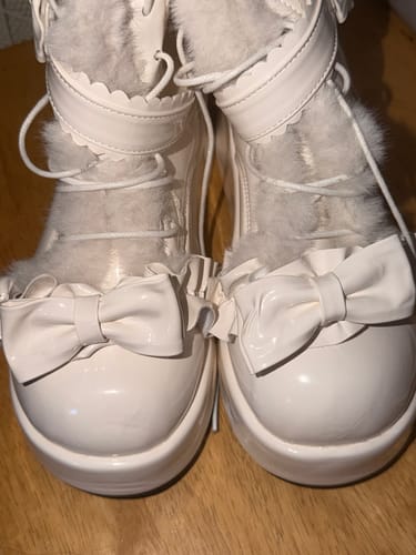 Customer photo review of Lolita Snow Boots for Women