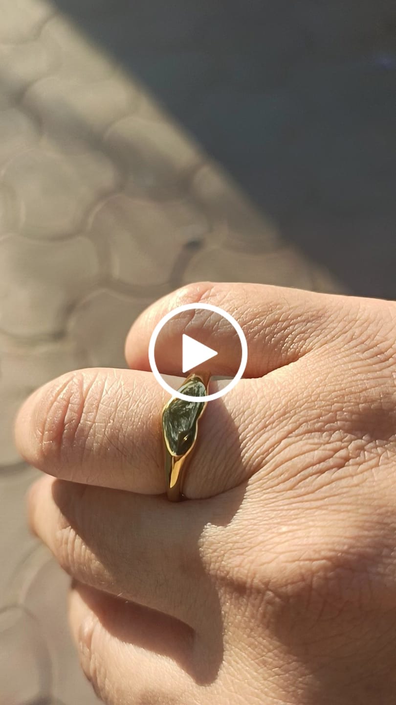 Customer video review of Sleek Heart Ring