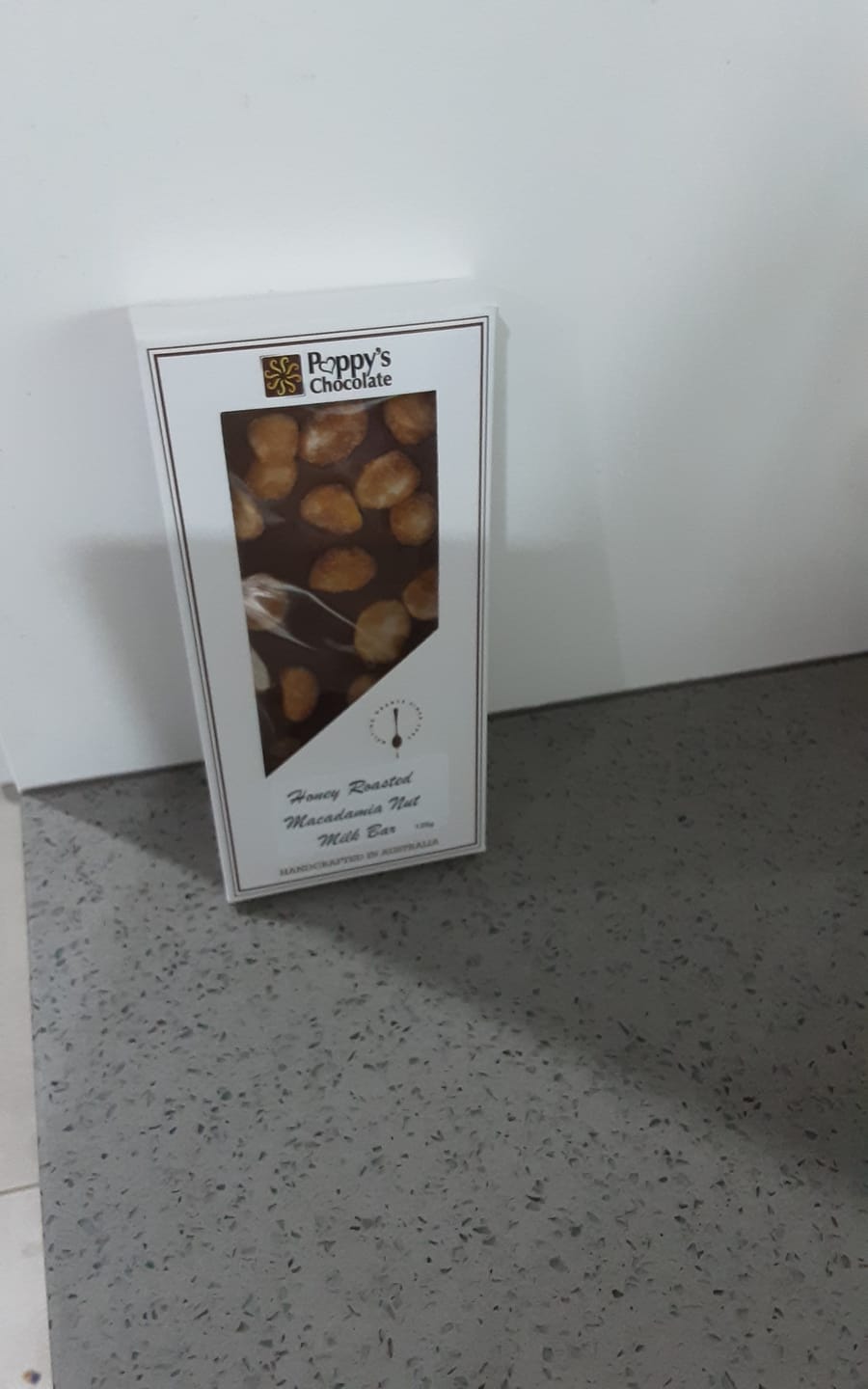 Customer photo review of Honey Roasted Macadamias and Milk Chocolate Block 125g