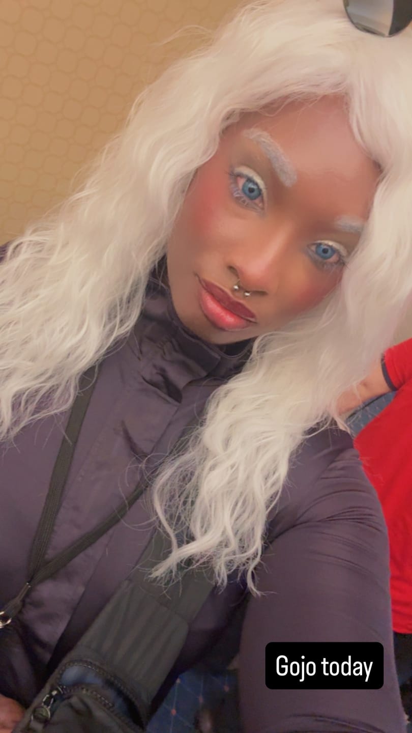 Customer photo review of New York Blue Prescription Colored Contact Lenses