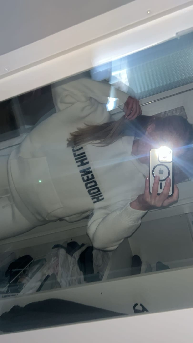 Customer photo review of BASICS LONGSLEEVE TOP BLACK