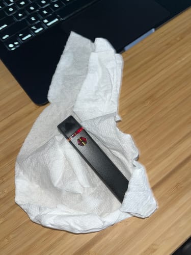 Customer photo review of 1 Gram HHC Vape Pen | Sweet Tsunami - Hybrid