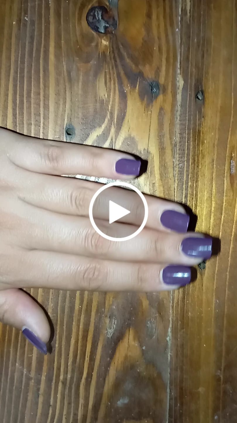 Customer video review of Morado Uva | Stickers de Gel
