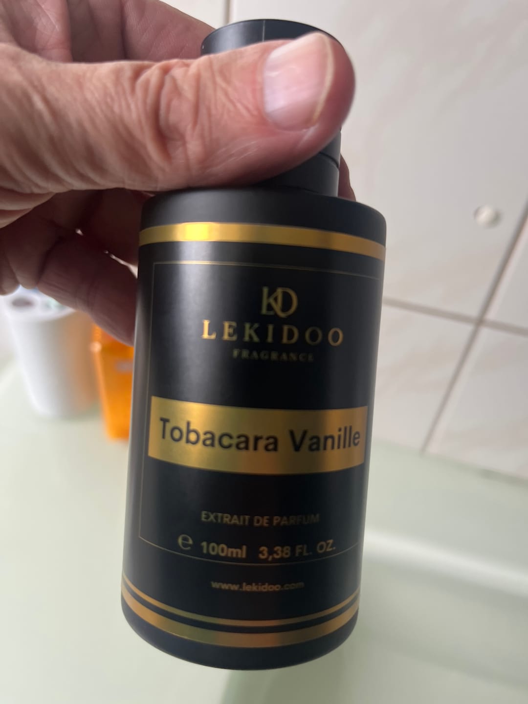 Customer photo review of Vanilla Tobacco
