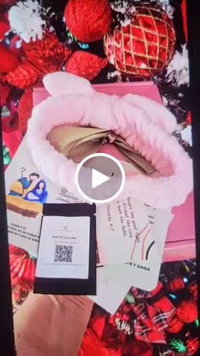 Customer video review of Luxury Skincare Gift Box – Natural Dark Spot Set