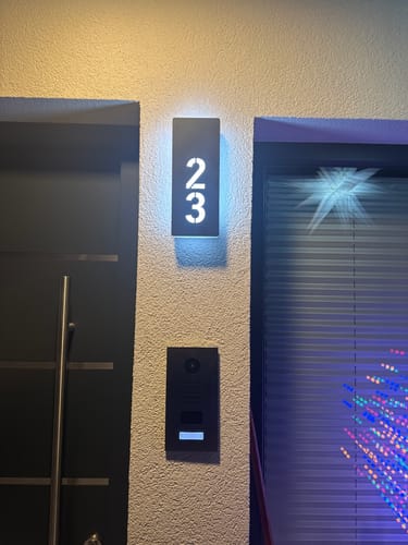 Customer photo review of Numero civico luminoso modello Lux M1