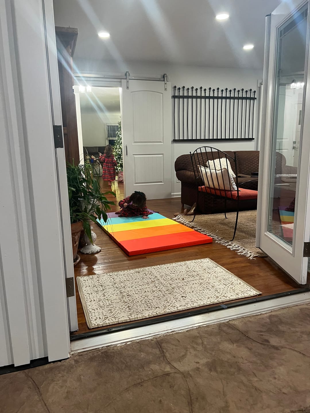 Customer photo review of 1.5inch 5-Panel Rainbow Gymnastics Tumbling Mat for Kids