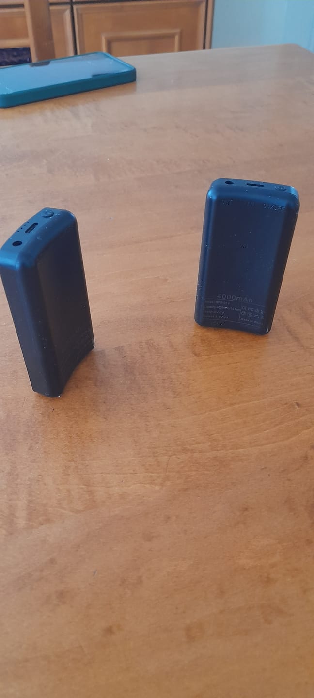 Customer photo review of Powerbank-Paar für beheizte Socken – 3,7 V / 2 A, 2×4.000 mAh