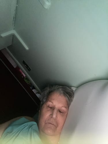 Customer photo review of Mellow CloudAlign™ Pillow