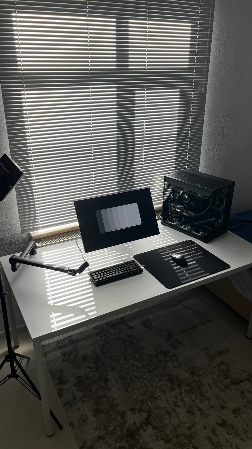 Customer photo review of Wraith Studio LP-01 Low-Profile Mikrofon Standı