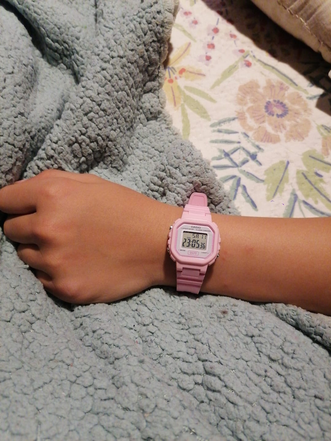 Customer photo review of Reloj Casio Vintage LA-20WH-4A1DF Rosado
