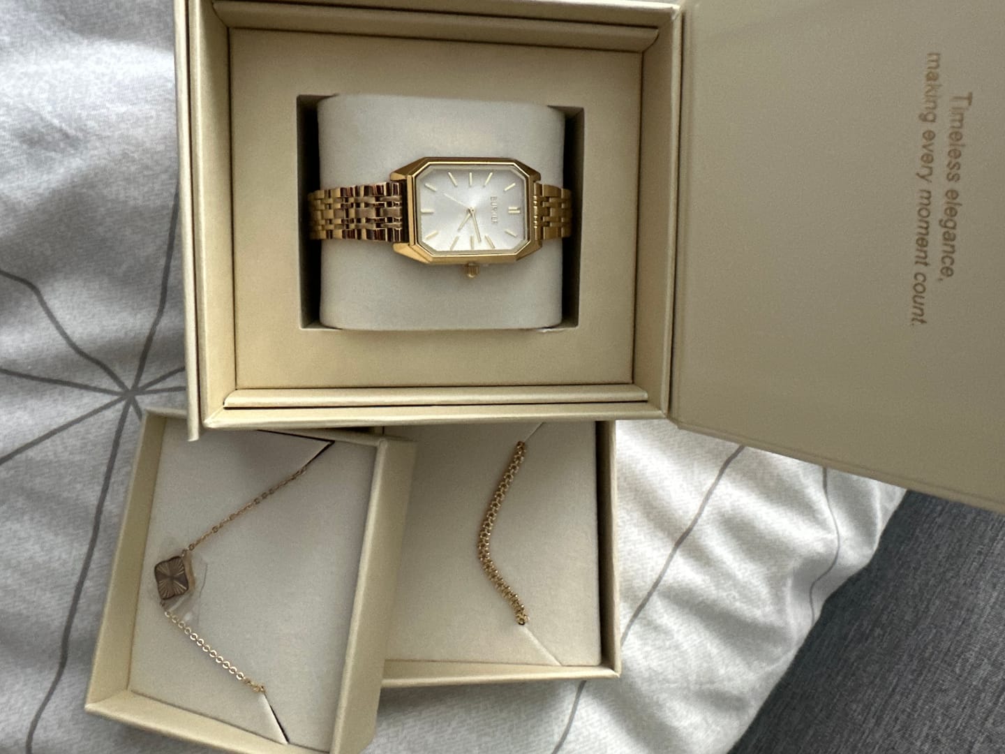 Customer photo review of Flora Gold Bracelet