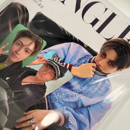 Customer photo review of SINGLES Japan - ATEEZ Hongjoong Cover 2 types [DEC issue 2025]