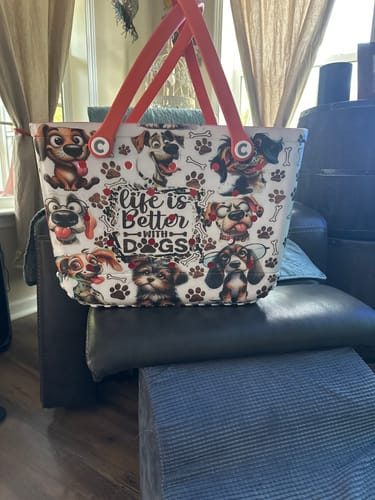 Customer photo review of Spheregoods Cee™ Bag Life is Better with Dogs