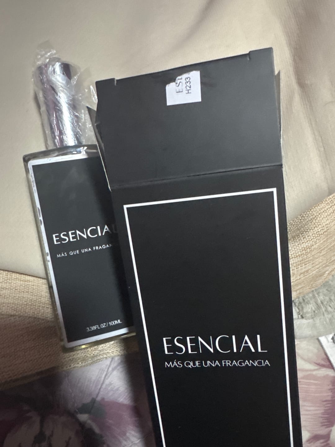 Customer photo review of H233 Inspirado en: Santal 33 - Le Labo