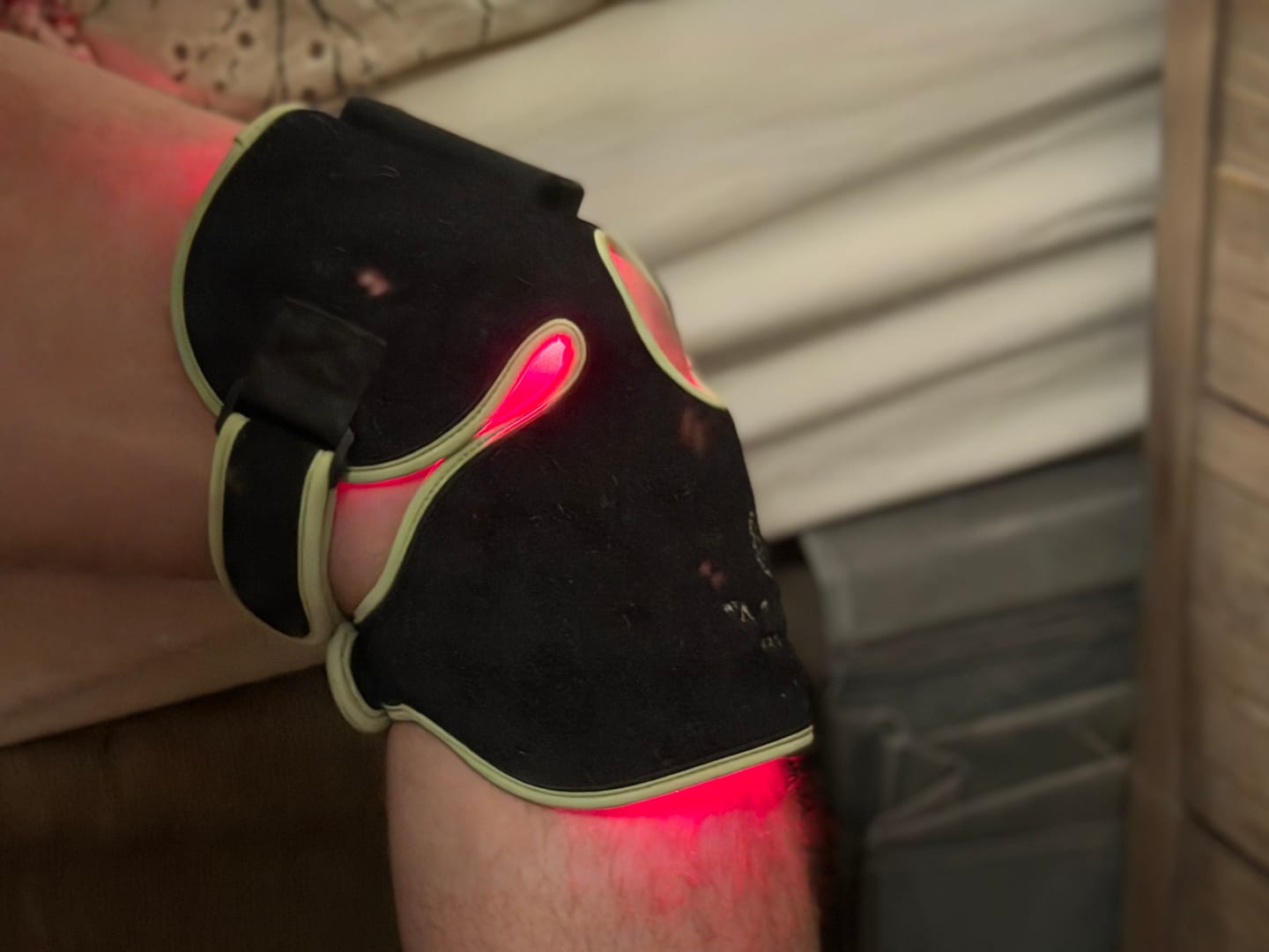 Customer photo review of Koanna® Red Light Therapy Bandage For Knee Pain