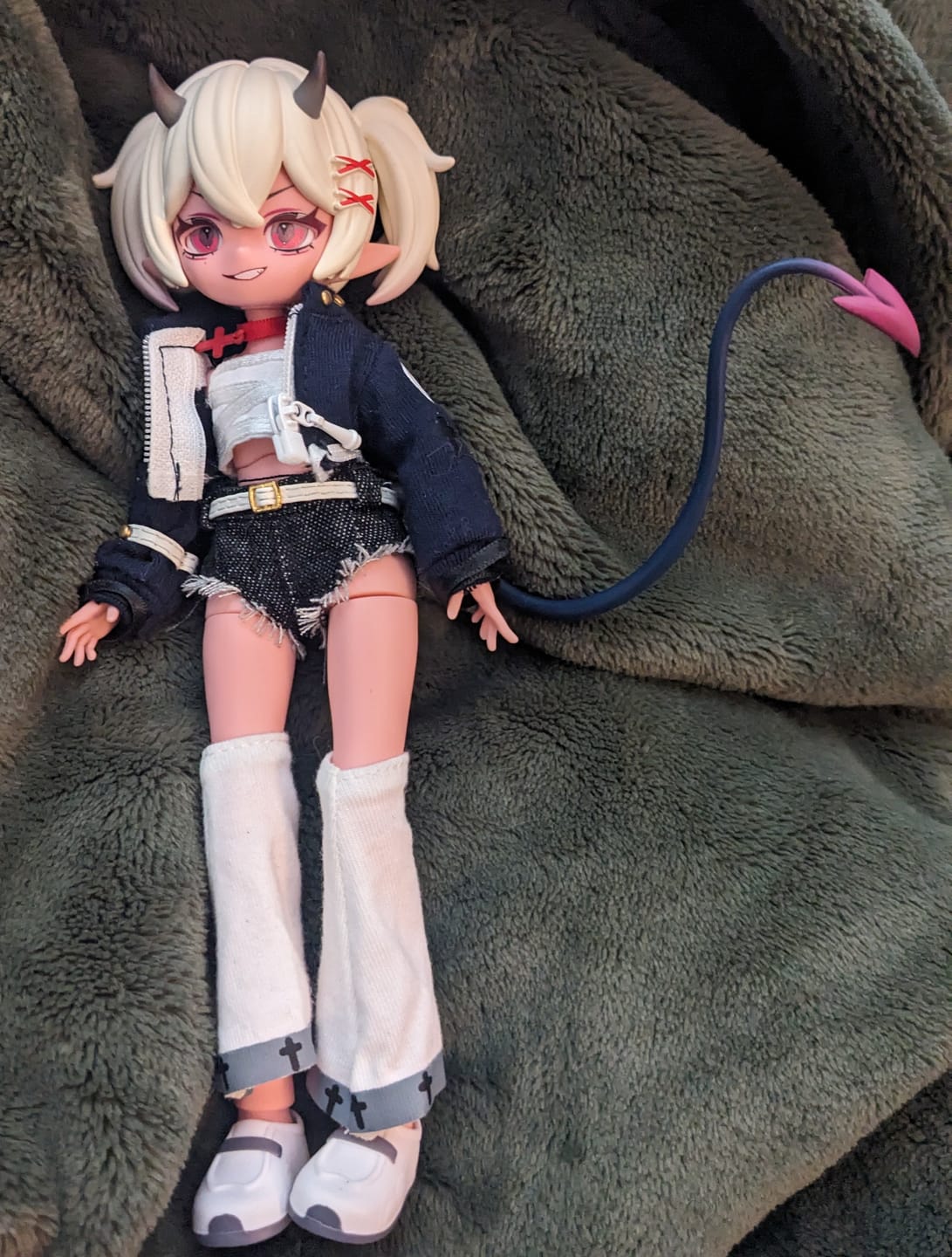 Customer photo review of Cooze Devil Horns Series 1/8 Action Figure BJD Blind Box