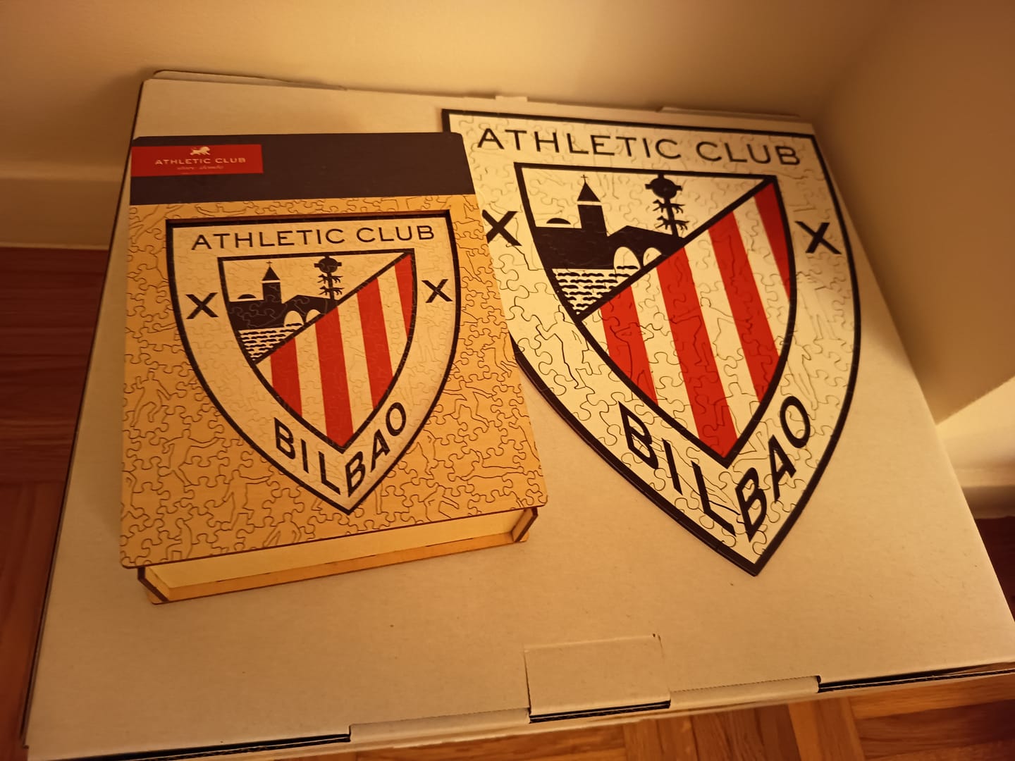 Customer photo review of Athletic Club® Logo - Puzzle de Madera