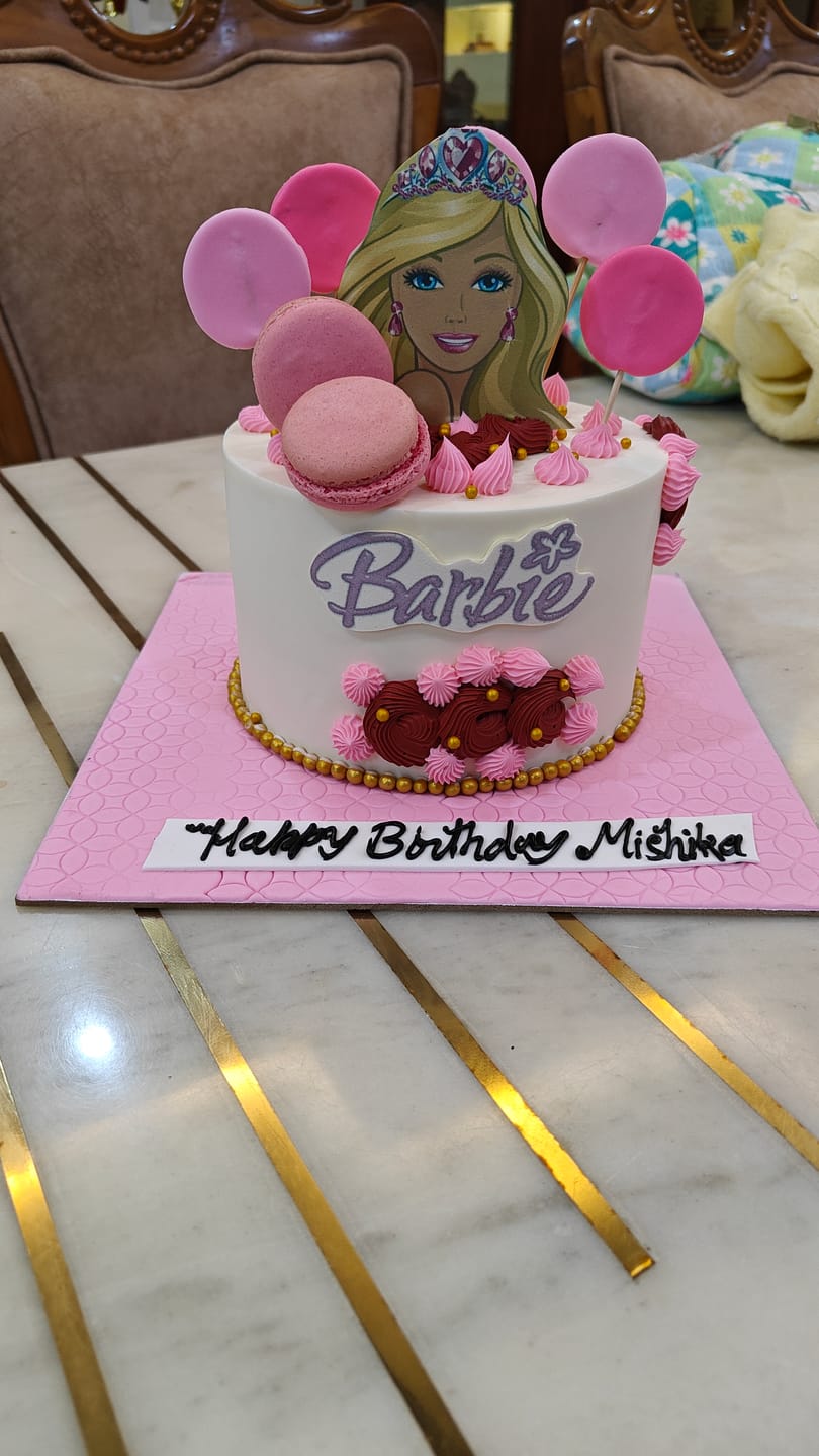 Customer photo review of Cool Barbie Girl Cake