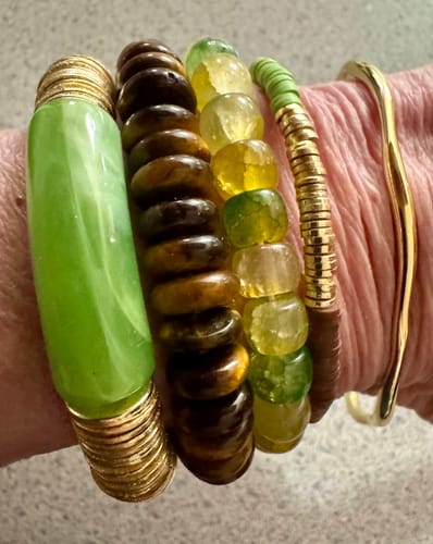 Customer photo review of Marbled Mantis Green Zo Bracelet