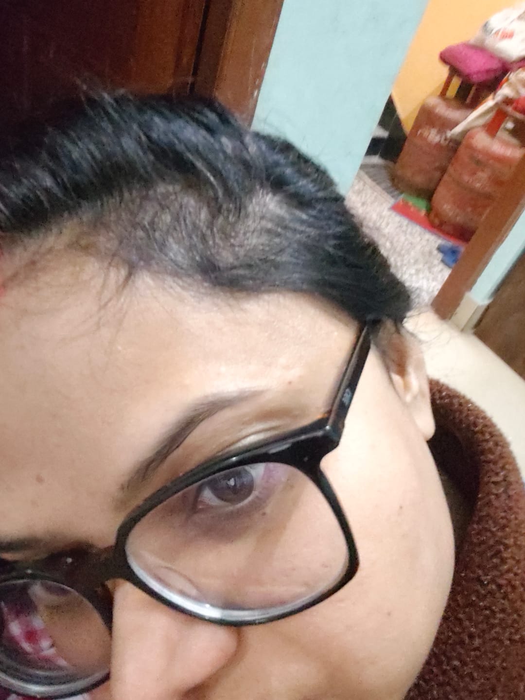 Customer photo review of Cuticolor Hair Coloring Cream Dark Brown 3.0