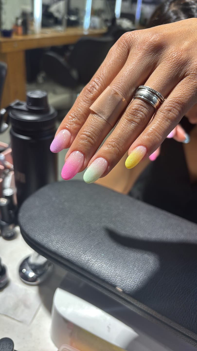 Customer photo review of Gel-X® Tips Natural Redondo Medio (280und)