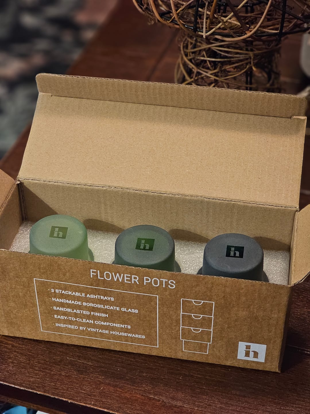 Customer photo review of Flower Pots Ashtray Set