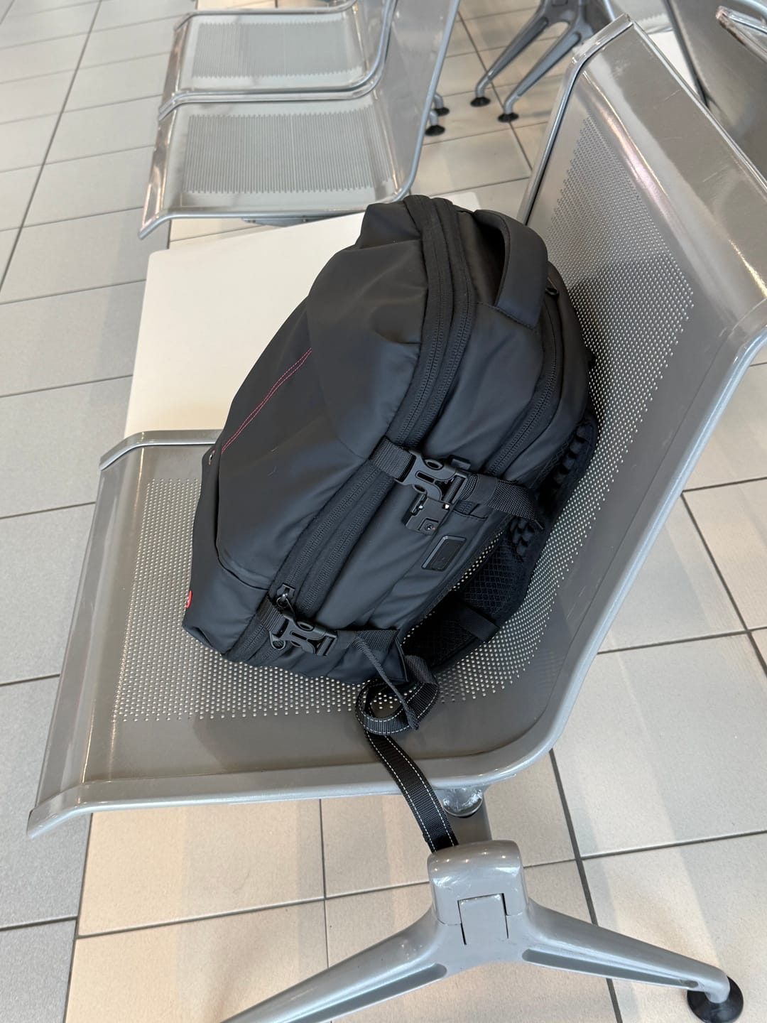 Customer photo review of VAULTBAG® Original Under Seat 40L (Ryanair)